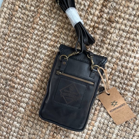 KOMPANERO CANADA ROVER - THE MOBILE POUCH in Black - NWT - Picture 4 of 5